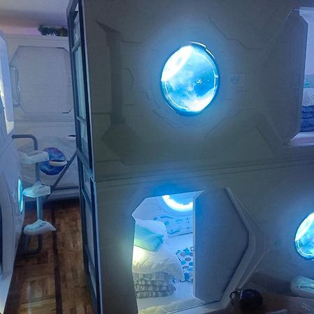 Panda Victor Space Capsule Hostel-Neo Nomad Belgrad Exterior foto